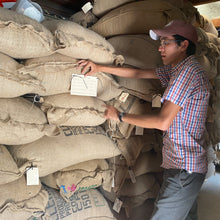Load image into Gallery viewer, La Soledad, Washed Caturra and Catuaí, Guatemala
